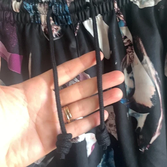 Nike joggers - Picture 5 of 7